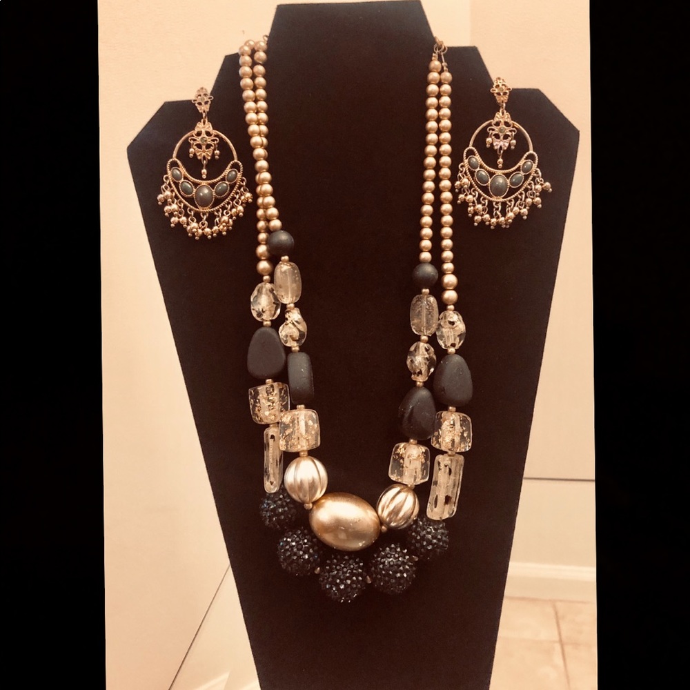 Necklace & Earrings
